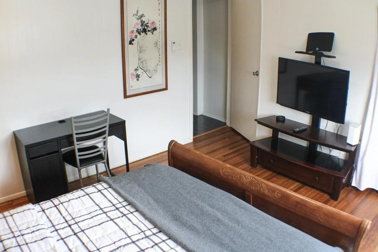 Urban Oasis - 3Br 2Ba - City View- Private Parking Pittsburgh